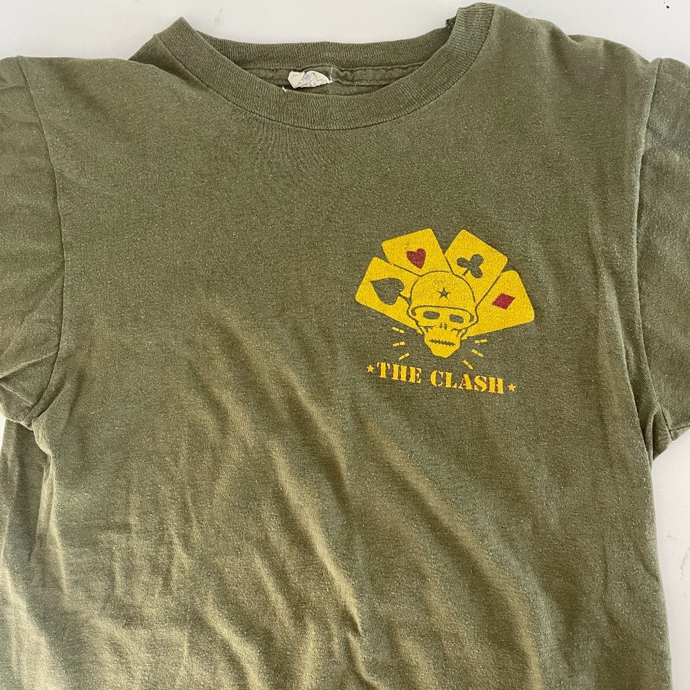 Vintage 80s: The Clash "Combat Rock" T-Shirt (Small) - extremely soft